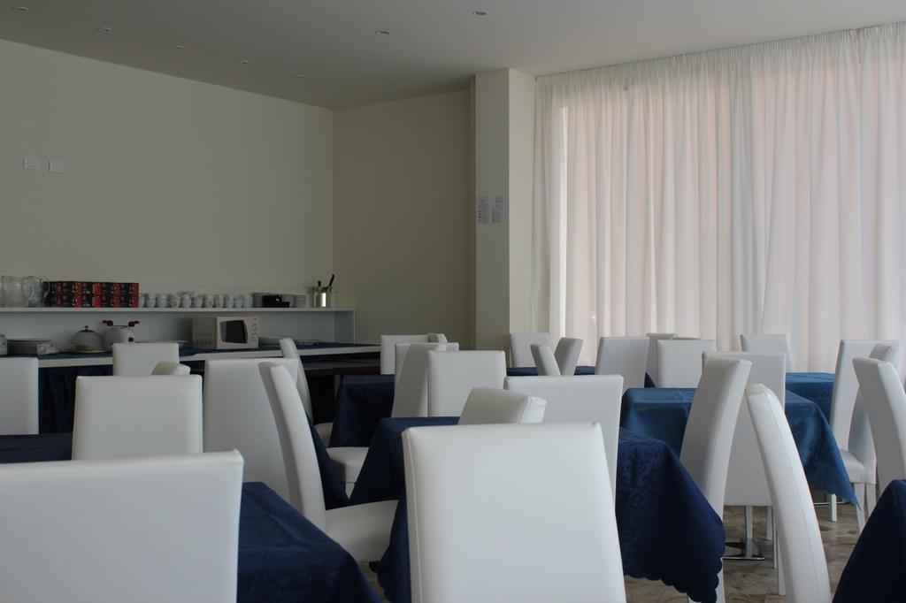 Hotel Marina Римини Экстерьер фото